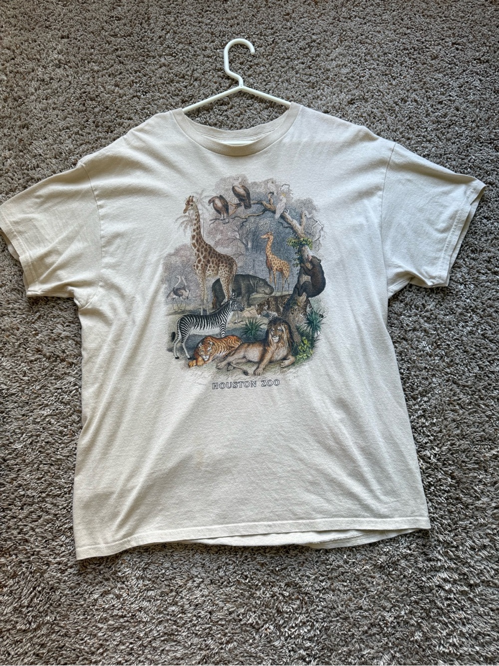 Vintage 90’s Houston Zoo T-Shirt with graphic animals! - Large